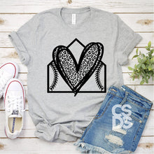 Load image into Gallery viewer, Leopard Heart Home Plate